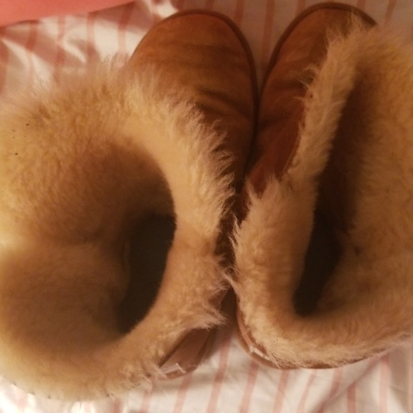 UGG BAILEY BUTTON CHESTNUT - Picture 4 of 5